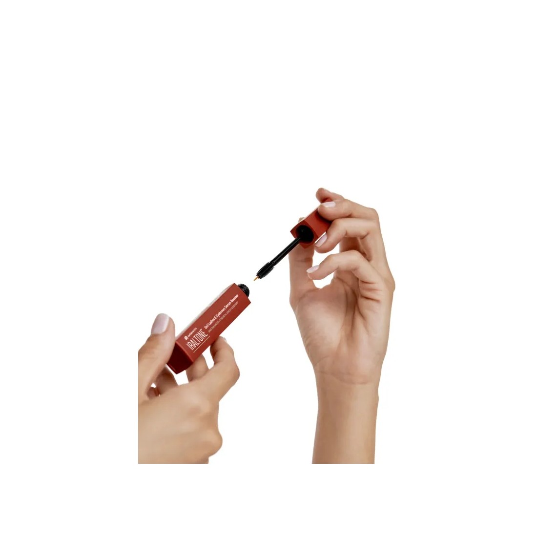 Iraltone Sérum 2 en 1 Pestañas y Cejas 10 Ml abierto