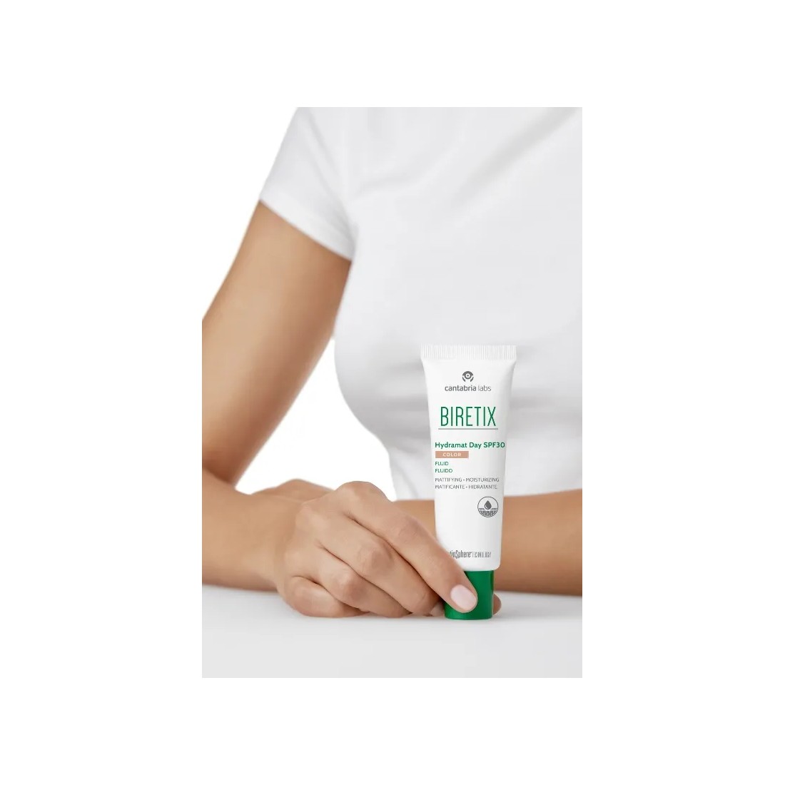 Biretix Hydramat Day Fluido Spf30 COLOR 50ml bote fuera