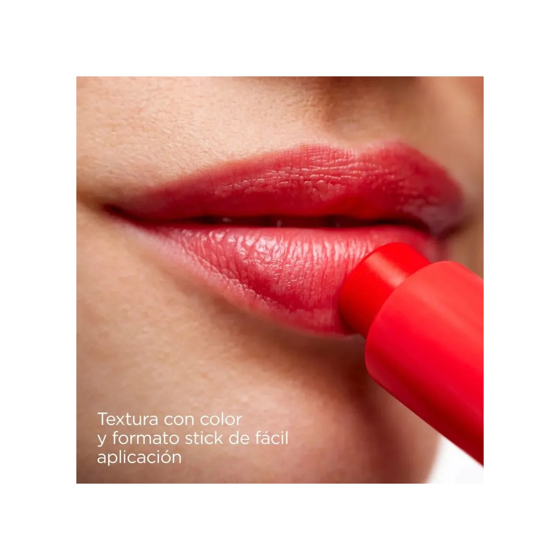 Isdin Reparador Labial Con Ácido Hialurónico ROJO 4 gr textura