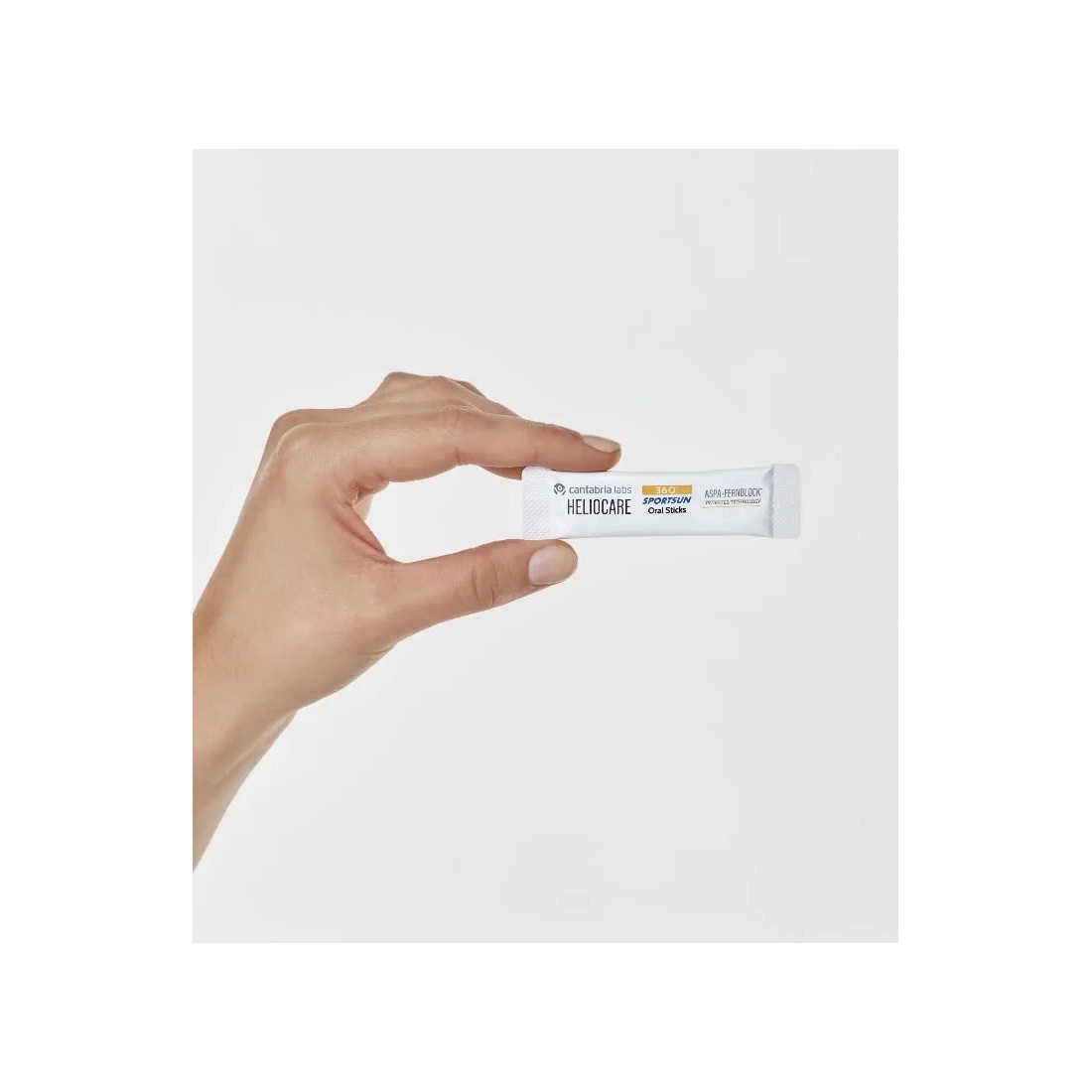 Compra Heliocare 360° Sportsun Oral Sticks 30 Sobres al mejor precio | MásParafarmacia