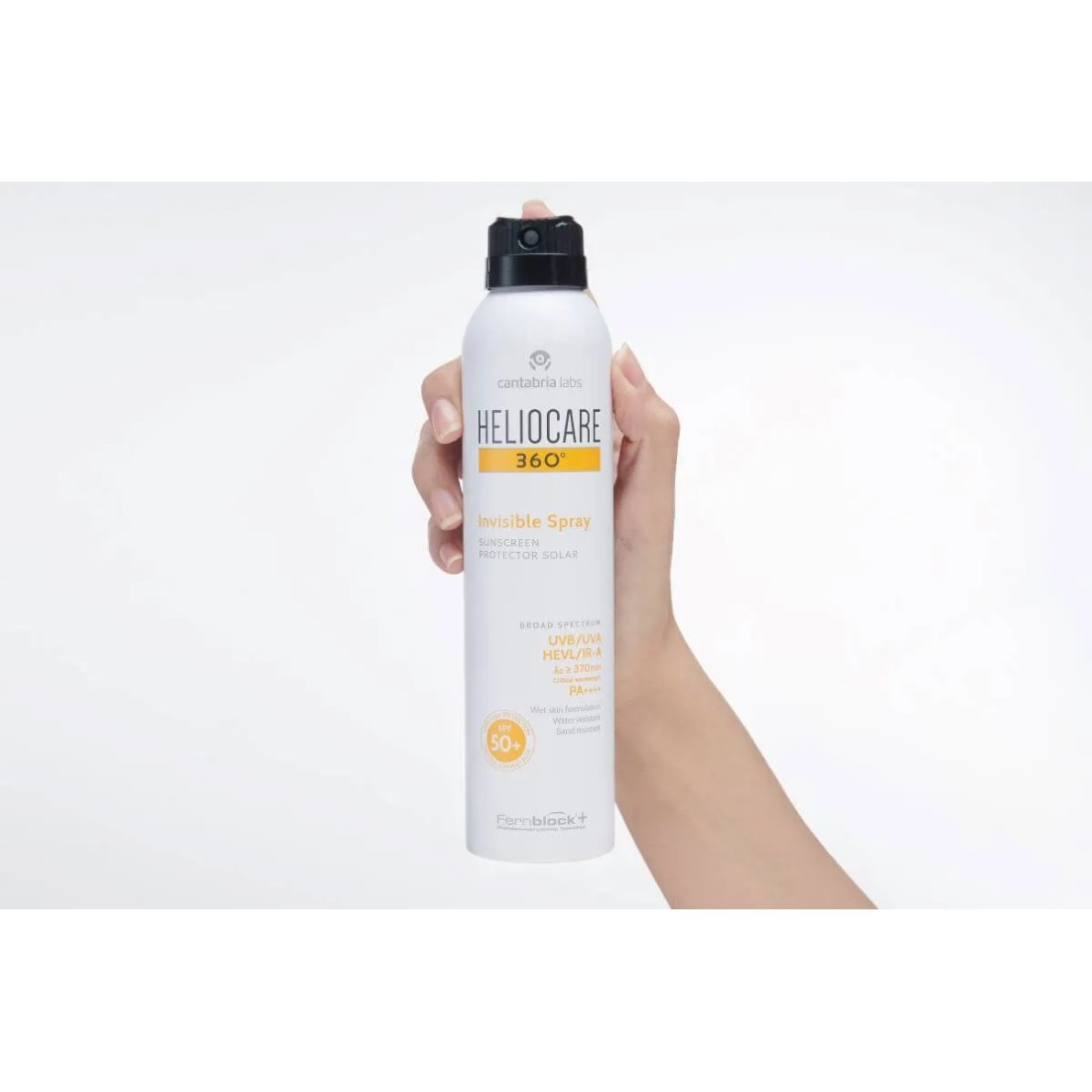imagen heliocare 360 invisible spray mano