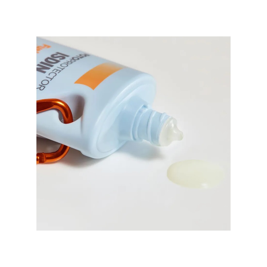 Isdin Fusion Gel Sport Wet Skin SPF50 textura