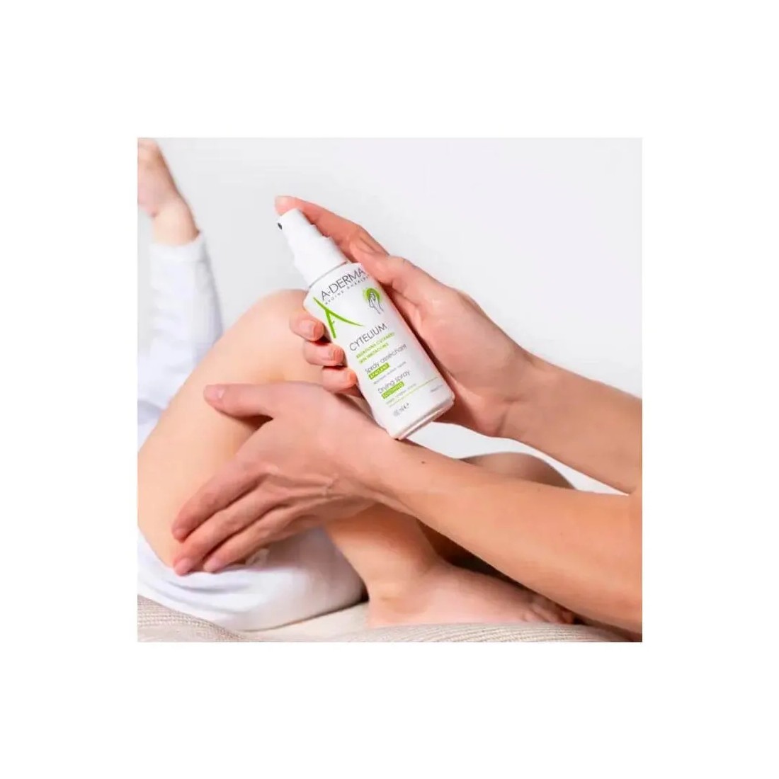 Aderma Cytelium Spray Secante y Calmante 100 ml aplicación